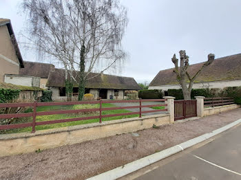 maison à Gisy-les-Nobles (89)