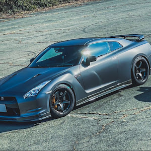 NISSAN GT-R R35