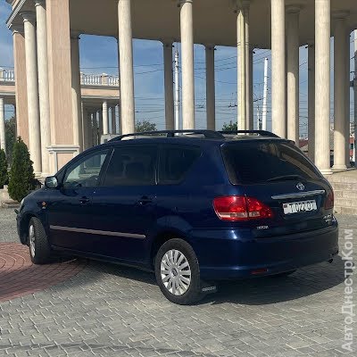 продам авто Toyota Avensis Verso Avensis Verso фото 3