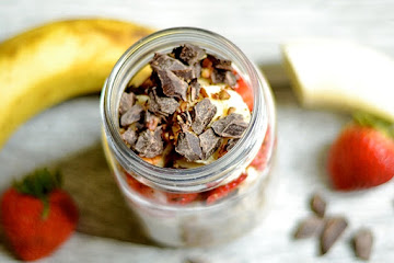 Banana Split Overnight Oats