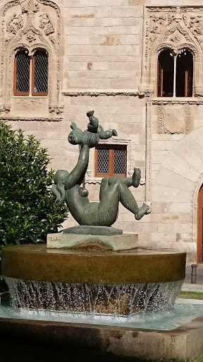 Fuente de la Maternidad