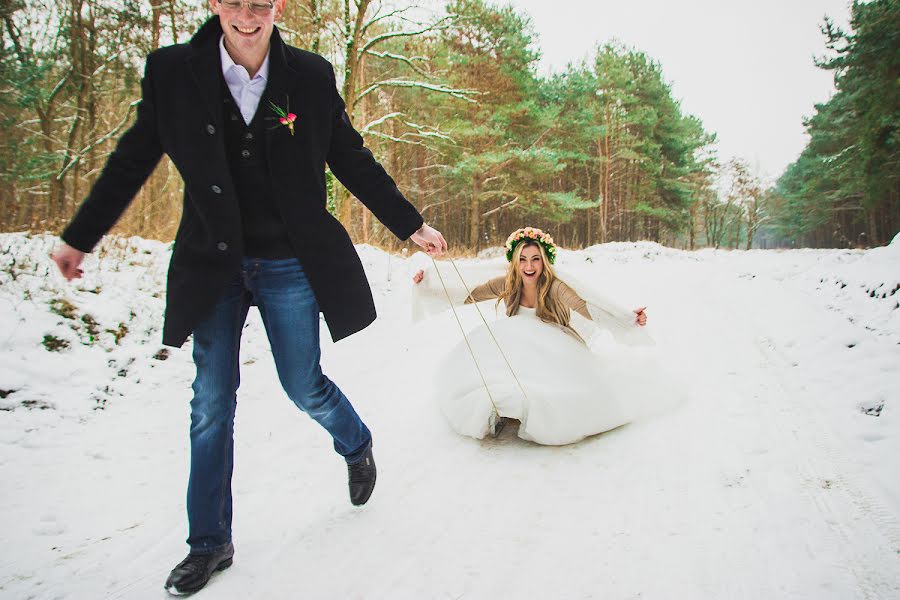 Wedding photographer Aleksandra Lovcova (alexandriaria). Photo of 18 February 2015