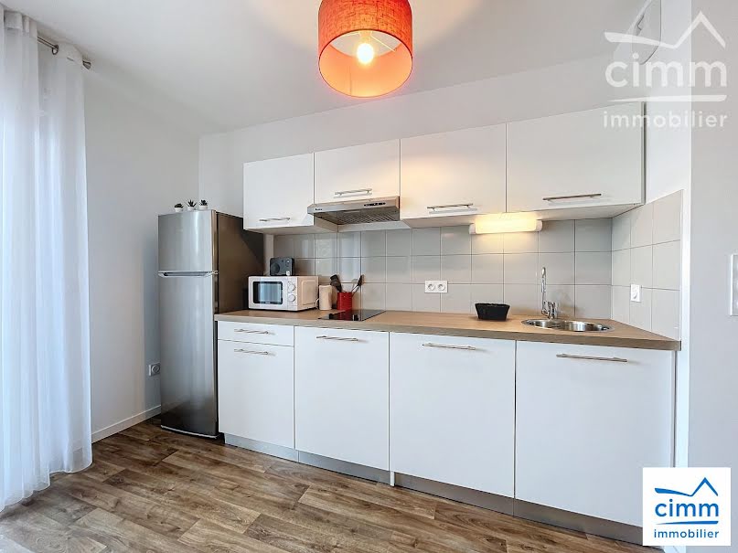 Location meublée appartement 3 pièces 52 m² à Noyal-Châtillon-sur-Seiche (35230), 781 €