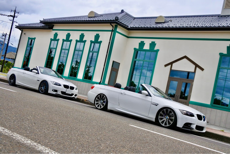 335i Cabrioletのbmw・E93 335iカブリオレ・アメ車コラボ・9月3日はE93day・ピックアッ...🤭🤫🤫🤫に関するカスタム事例の投稿画像6枚目