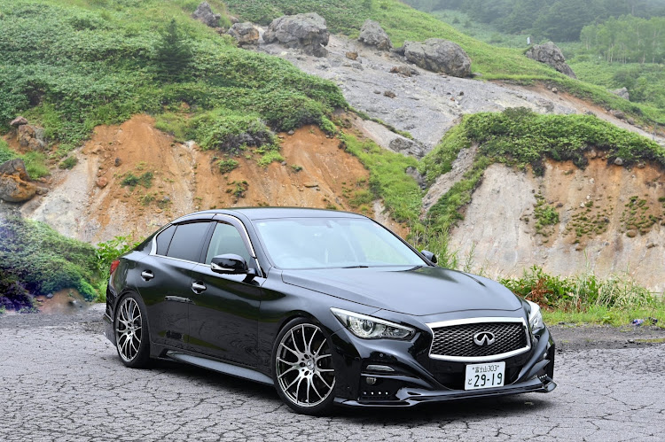 スカイラインのV37スカイライン・夏休み・山と愛車・8月もよろしくお願いします・大人の合宿に関するカスタム事例の投稿画像1枚目