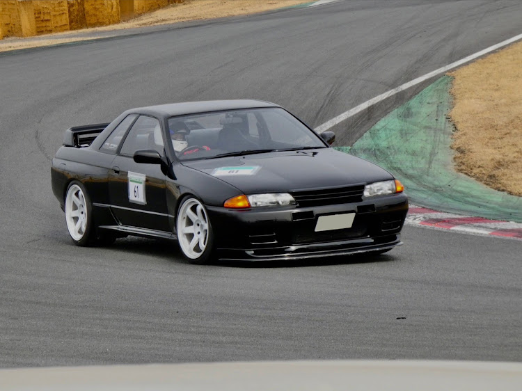 スカイライン GT-Rの#RAYS・#volk racing・#TE37・SKYLINE GT-R・#BNR32に関するカスタム事例の投稿画像1枚目