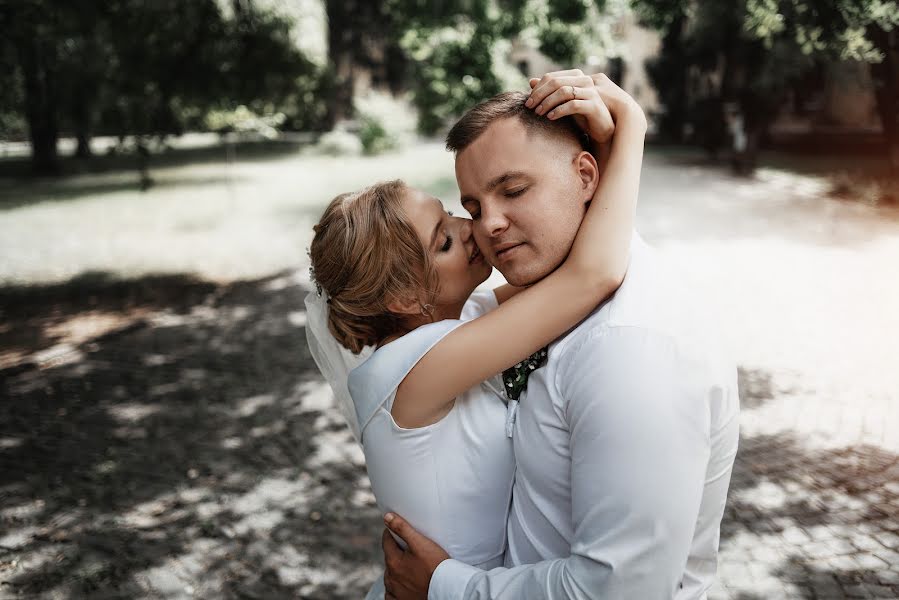 Pulmafotograaf Andrii Khomenko (oksamyt). Foto tehtud 8 jaanuar 2023