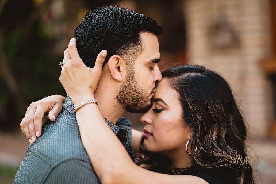 Fotografo di matrimoni Brenda Vazquez (amorefotocinema). Foto del 2 luglio 2020