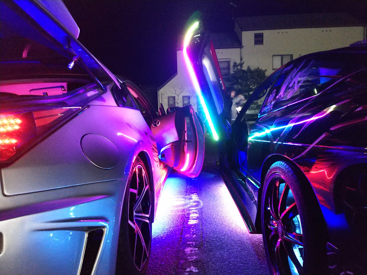 180SXのアンダーネオン・YA☆KA☆RAフレンズ・エッセ乗りのIさん  守護神・4号  投光器？  ｴﾏｰｼﾞｪﾝｼｰｽｲｯﾁwに関するカスタム事例の投稿画像3枚目