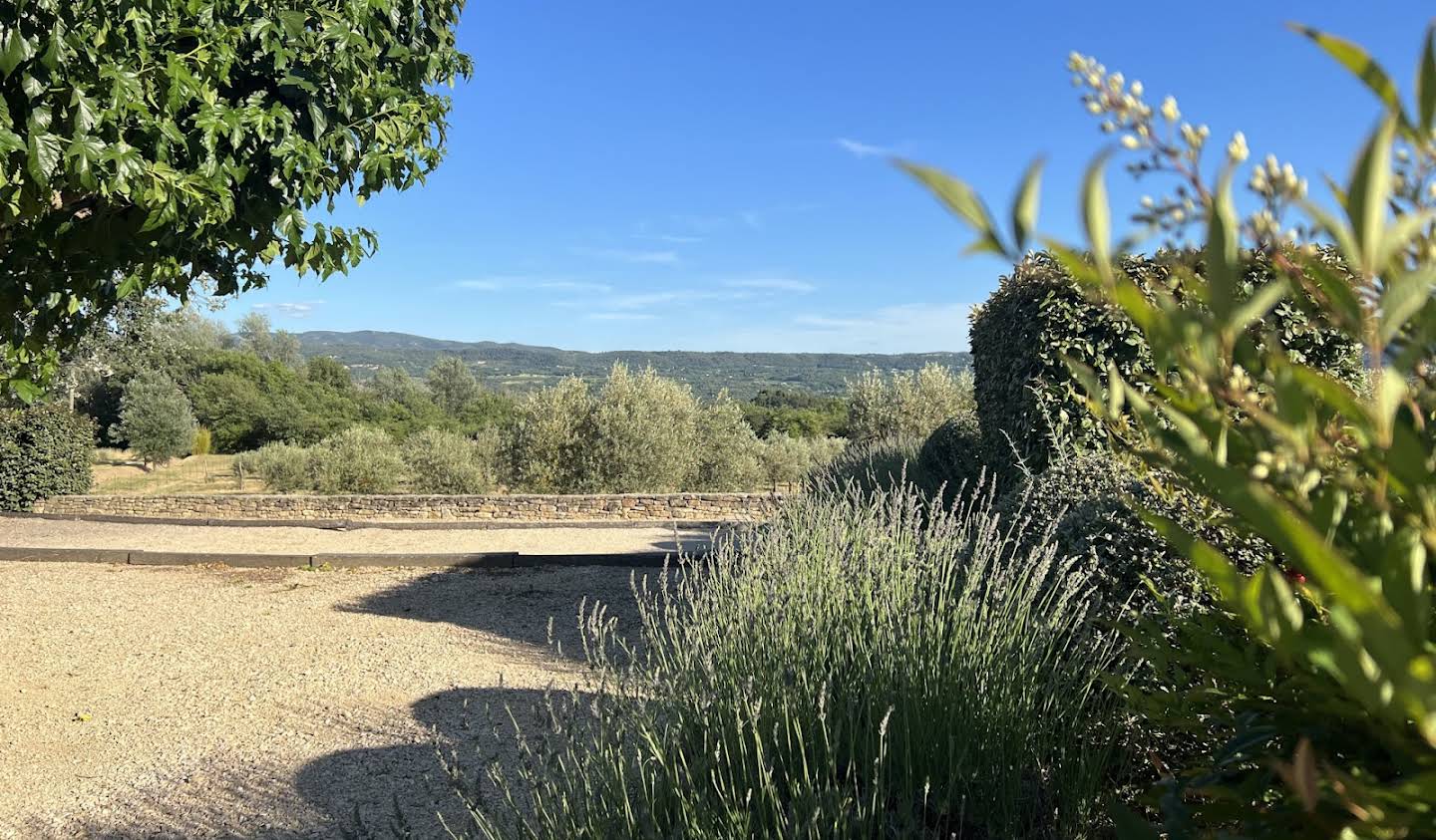 Maison avec piscine et terrasse Roussillon