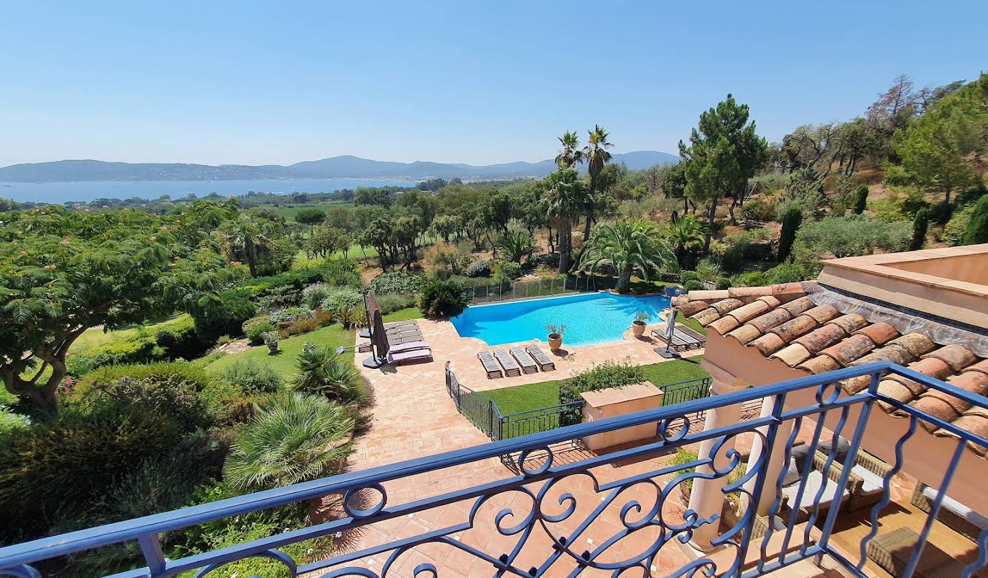 Villa with pool and terrace Grimaud