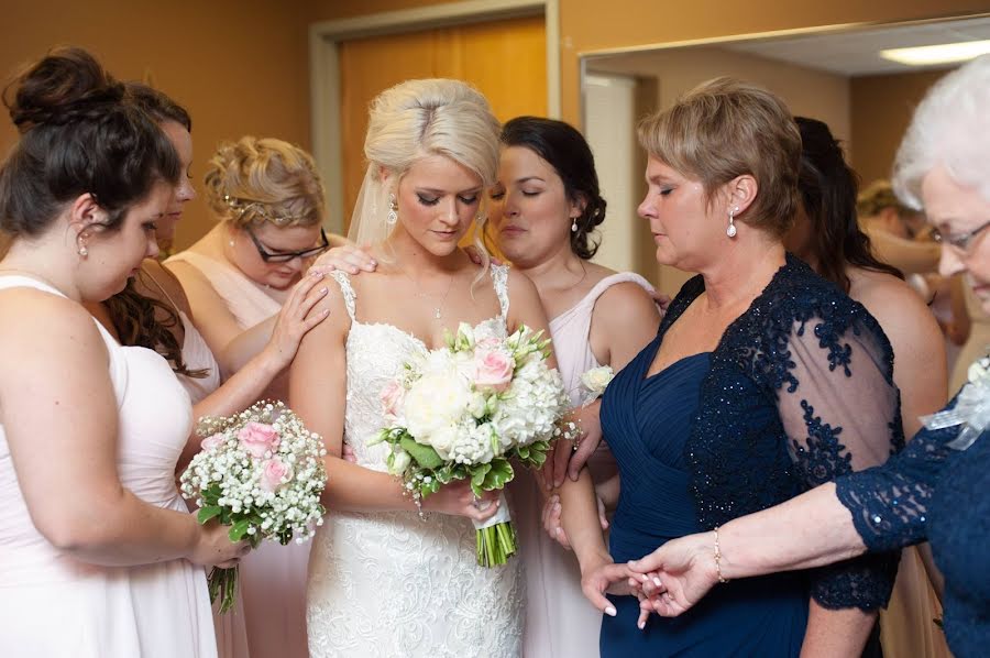 Fotografo di matrimoni Valerie Gipe (valeriegipe). Foto del 20 aprile 2023