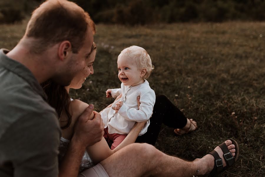 Fotografo di matrimoni Nikolett Schreiber (nsentiments). Foto del 8 febbraio 2021