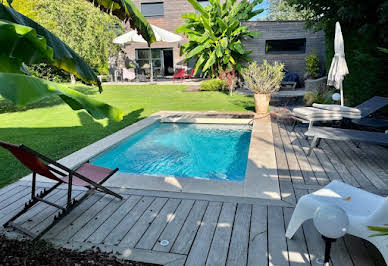 Maison avec piscine et terrasse 16