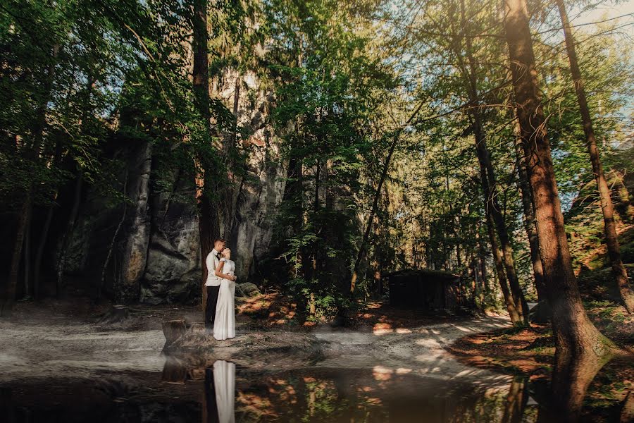 Fotógrafo de bodas Bartosz Nitecki (jakmarzenie). Foto del 21 de marzo 2022