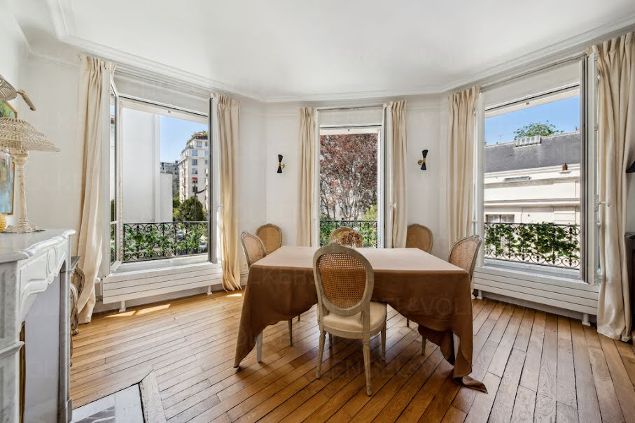 Location meublée appartement 3 pièces 86 m² à Paris 16ème (75016), 5 500 €