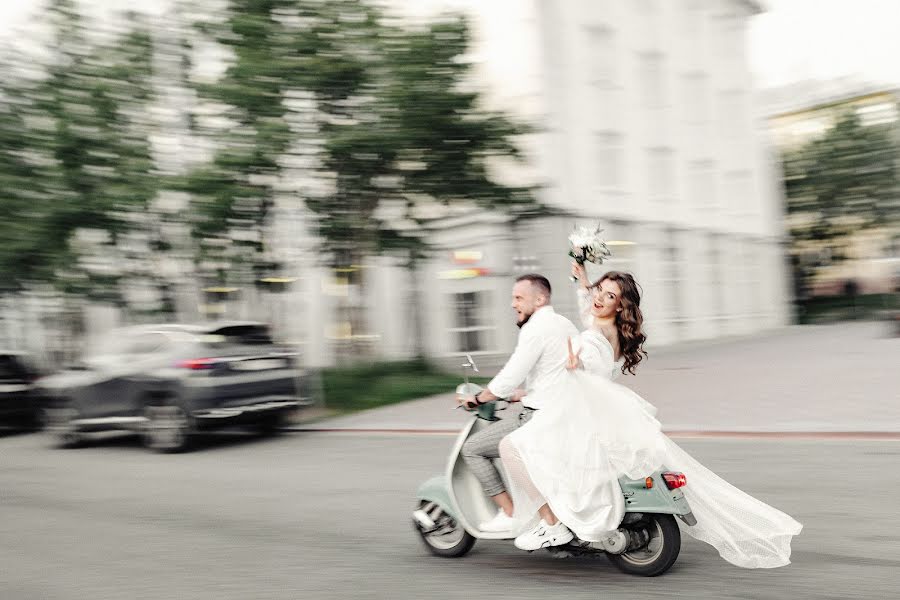 Fotografo di matrimoni Artem Smirnov (artyomsmirnov). Foto del 14 luglio 2021