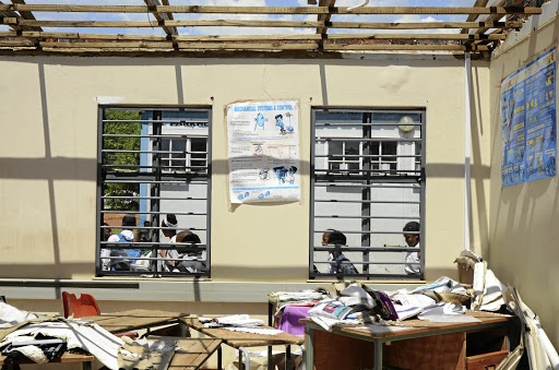 Oakdale secondary school in Ennerdale, Johannesburg south, is experiencing shortage of classes after a storm hit four classrooms, forcing pupils to attend classes in containers.