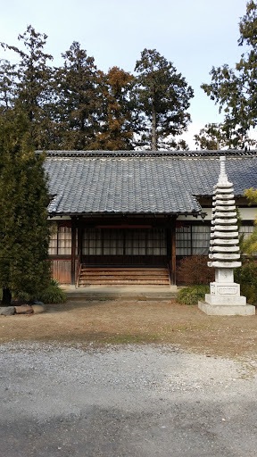 彌陀山泉蔵寺 本堂