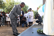 Deputy minister of health Dr Sibongiseni Dhlomo paid tribute to the healthcare workers who died in the line of duty during the Covid-19 pandemic. 