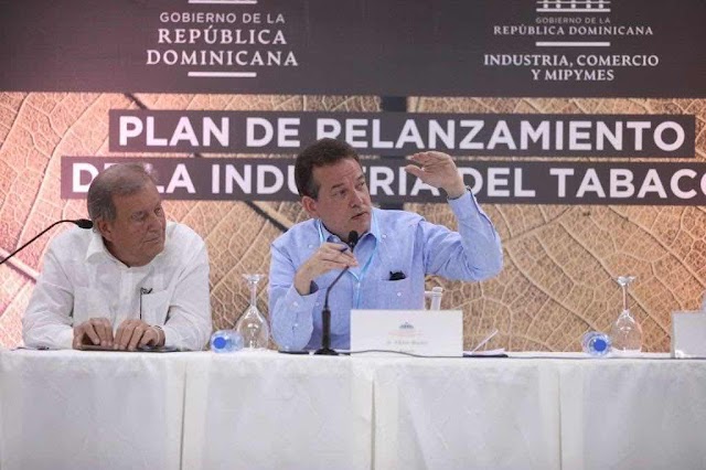 MICM pasa balance a ejecución plan relanzamiento industria del tabaco; empleos del subsector crecen un 8.4% en primer semestre 2021  