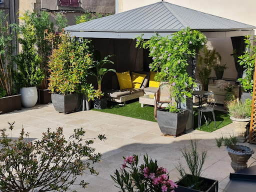 Prestige house for sale in Le Puy-en-Velay (43000) - Neighborhood Centre Historique - Terrace with pergola and outdoor lounge