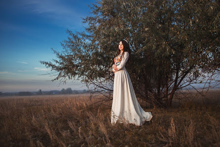 Fotógrafo de casamento Yuriy Tublicev (fotografnp). Foto de 15 de dezembro 2017