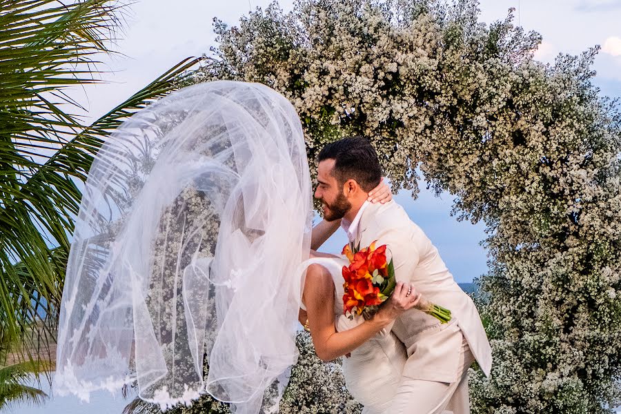 Wedding photographer Marcelo Dias (1515). Photo of 2 October 2019