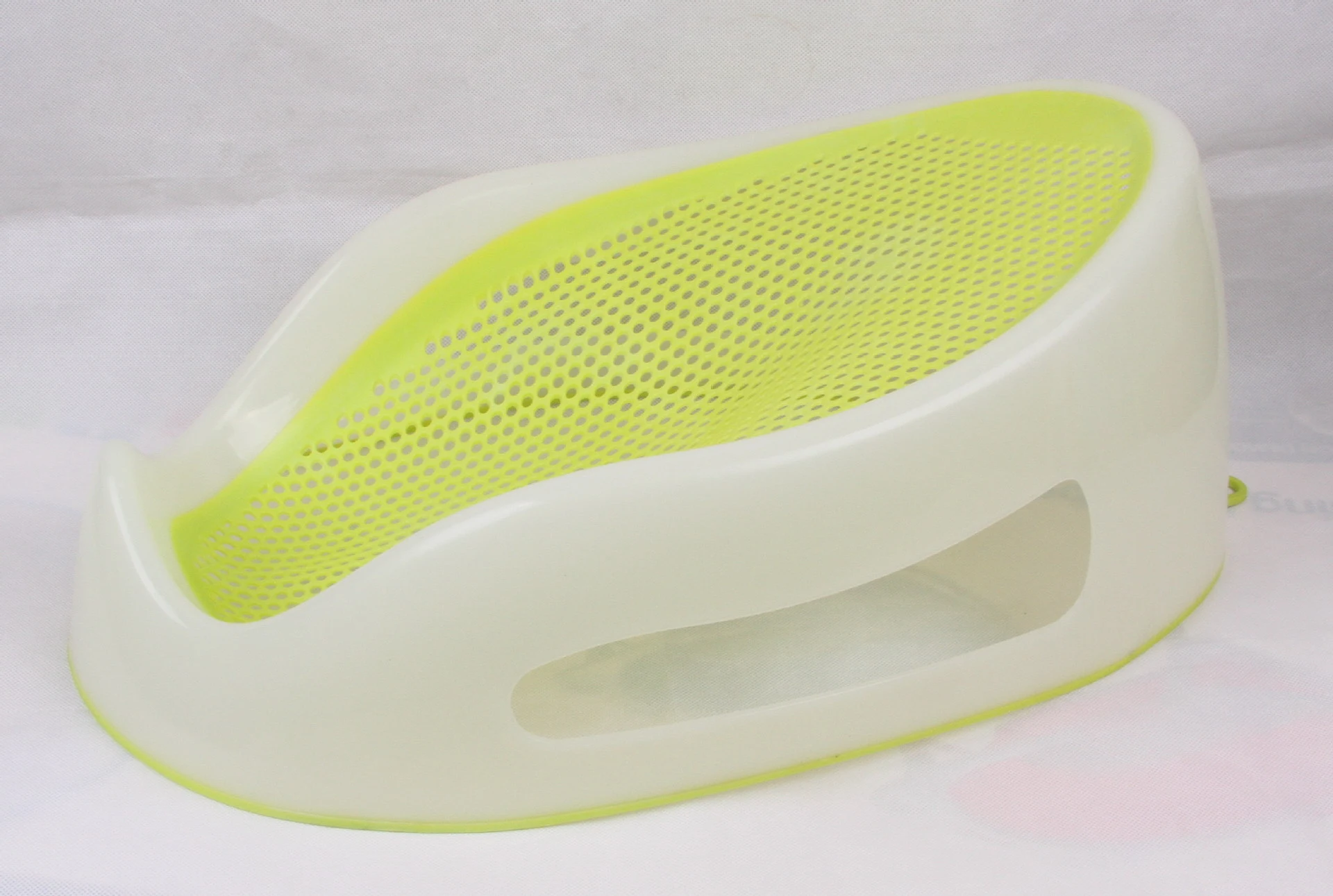 Title 7, Silicone Baby Bath Tub Holder for Bed. Provides...