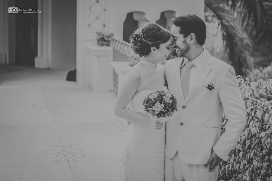 Fotografo di matrimoni Daniela Burgos (danielaburgos). Foto del 27 agosto 2015