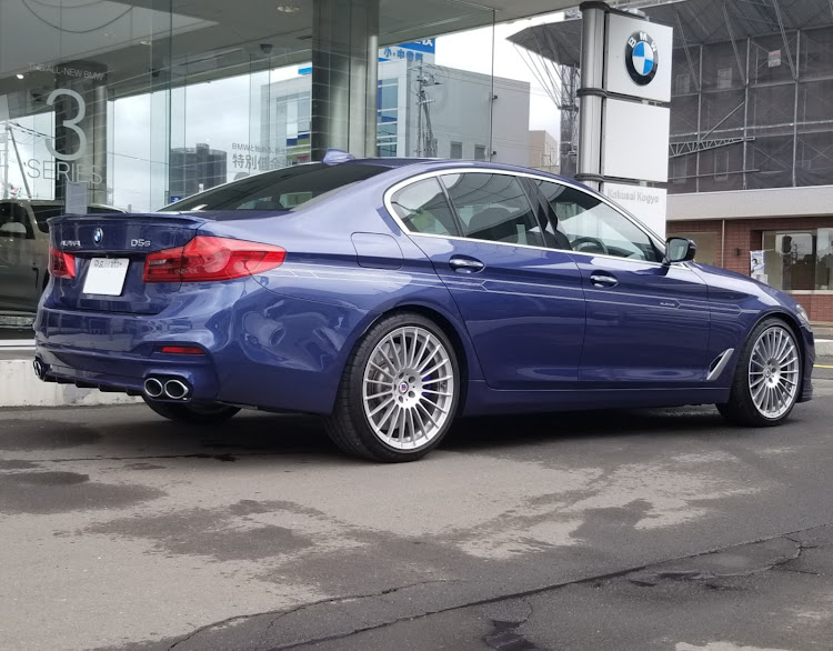 B3セダンのbmw・E46・Club E46・アルピナ・感動の極みに関するカスタム事例の投稿画像1枚目