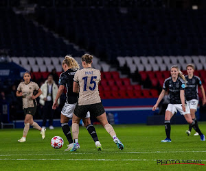 Hyperspanning in de groep van Ajax in Champions League voor vrouwen