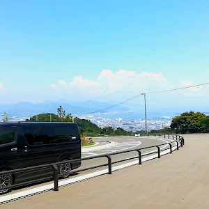 ハイエース