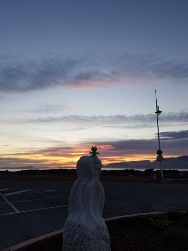 Statue Du Port Du Pradet