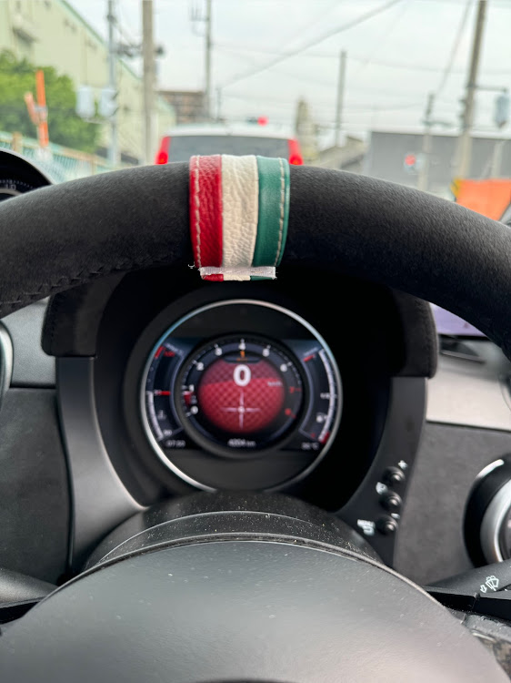 695Cのセンターマーク・イタリア・トリコローレ・先代からの贈り物・🇮🇹に関するカスタム事例の投稿画像1枚目