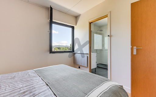 Maison avec piscine et jardin 4