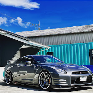 NISSAN GT-R R35