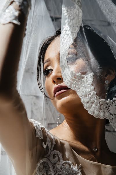 Wedding photographer Zhan Bulatov (janb). Photo of 25 April 2019