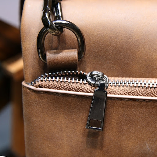 Title 1, Vertical Business Leisure Slanting Leather Bag ...