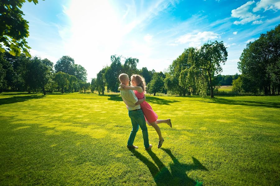 Bröllopsfotograf Yana Markevich (yanikmar). Foto av 3 augusti 2015