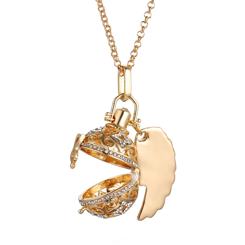 Flower Wing Necklace with Diamonds