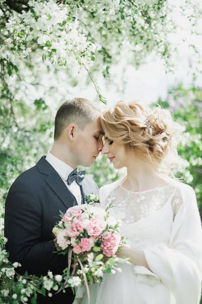 Wedding photographer Anastasiya Smurova (smurova). Photo of 4 June 2019