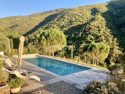 Maison avec piscine 2