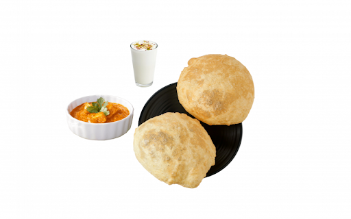 Paneer Mutter Bhature