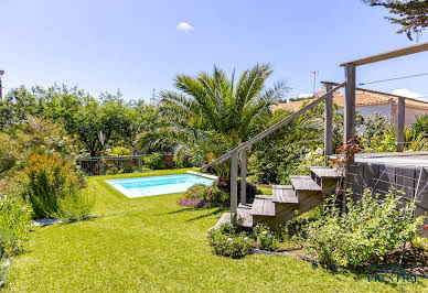 House with pool and terrace 3