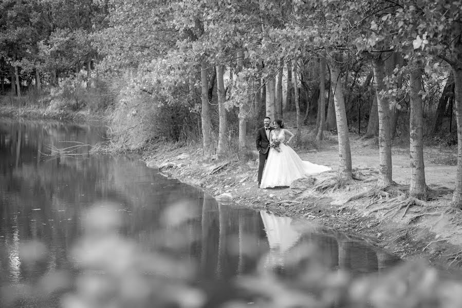 Fotografo di matrimoni Dionisi Bezanidi (dionysi). Foto del 26 febbraio 2023