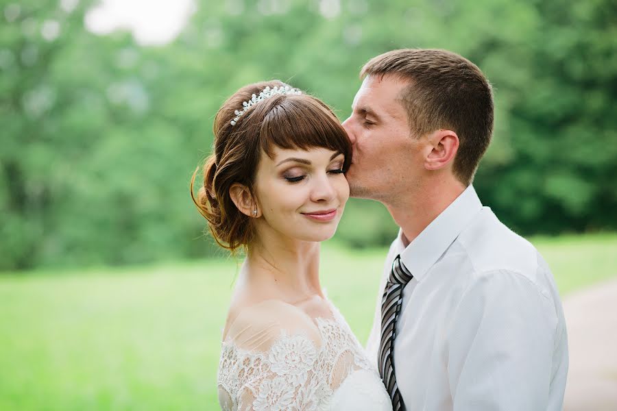 Fotógrafo de casamento Darya Zhukova (minibu). Foto de 26 de julho 2017