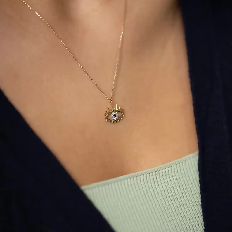 Colar feminino de zircônia com olhos vermelhos e brancos Um toque de sofisticação para mulheres Adicione um toque de elegância ao seu visual