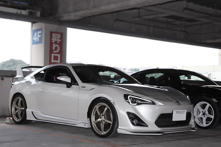 86の#鹿児島・86BRZオーナーさんと繋がりたい・ZN6 前期・ハンズマン宇宿店・立体駐車場に関するカスタム事例の投稿画像2枚目