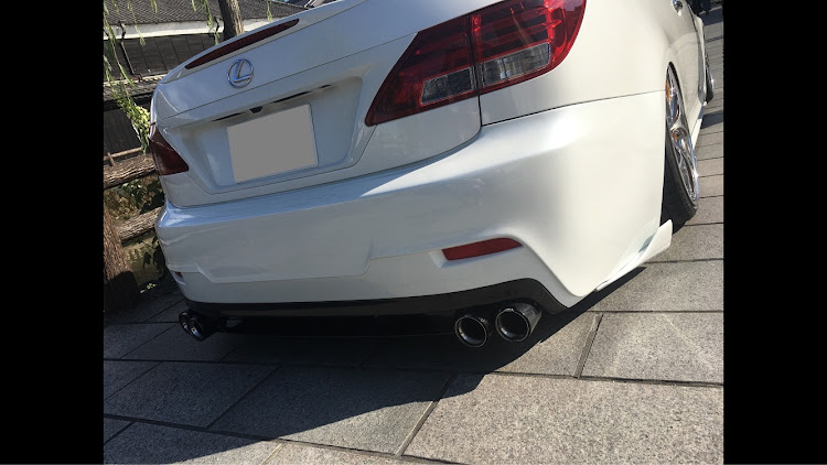 IS-CのIS-C・ワンオフ・リアバンパー・bmw・マフラーカッターに関するカスタム事例の投稿画像1枚目